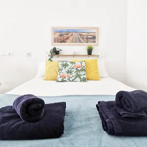charlies-apartment-los-molinos.in-canary-islands.com/