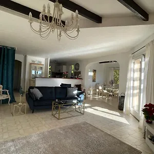 villa-lucie.fr-provencehotel.com/